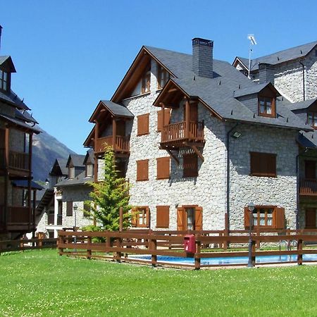 Apartamentos Nevados 24610 Benasque Eksteriør bilde